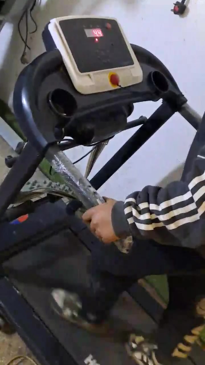 السلام عليكم جهاز جري للأمانة بي صوت السعر 230


**إذا كنت صاحب هذا الإعلان وتريد حذفه لأي سبب، رجاءا أرسل رسالة إلى الدعم الفني**