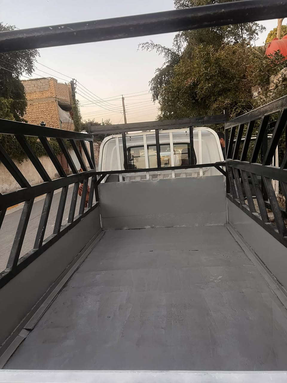 فنتيره مصبوغه جماليه مكفوله شاصي رقم شاصي كير مكينه كهربائيات شغاله لمكان بغداد لحسينيه ***********
