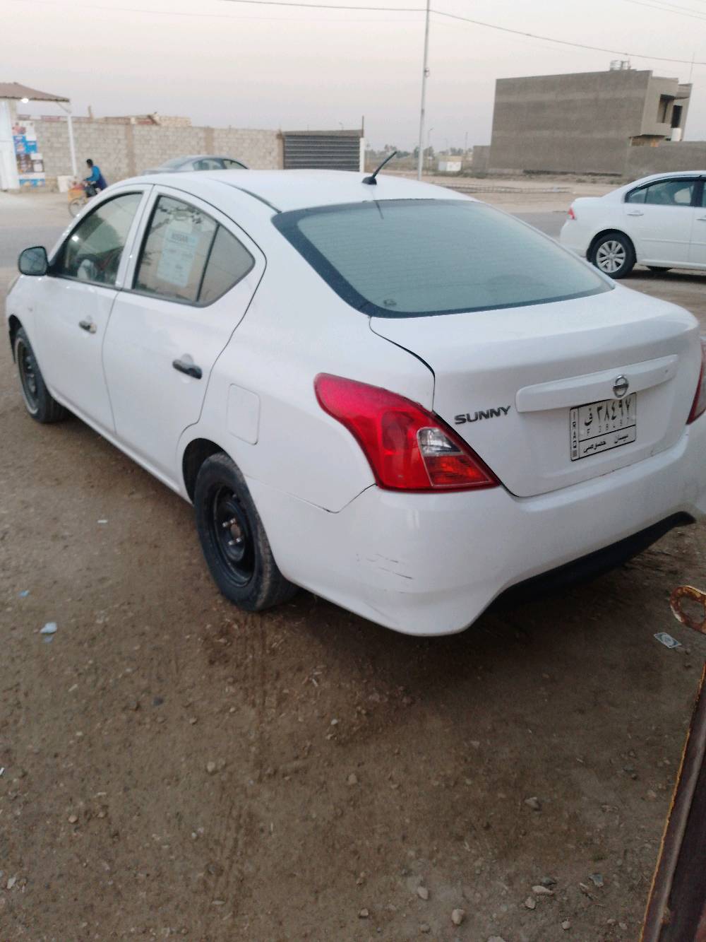 سني هندي موديل 2015 بيها جاملغ الامامي جهت العبري وبيها بارد بلصندوك مكينه كير تبريد جاهز