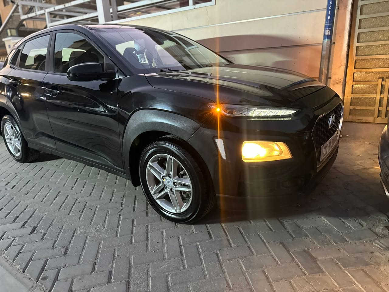 سلام عليكم للبيع هونداي كوناً نظيفة جداً موديل 2021السياره  بدون ضرر تقريرها كلين تايتل بس دعاميه اماميه فقط والسونار بل منشور واضح محرك كير حداديه كلها تمام بدون نقص داخل مغلف للحفاظ عليها لدامامي ويلكب تقفيل مركزي كير اوتو شاشه كامرا خلفيه تحكم مقود ردار امامي خلفي تحديد مسار ماشيه 32ميل رقم إنكليزي سليمانيه بااسمنه تحويل مباشر حجم المحرك 2,000 دوش وكيرATM السعر 138$وبيها مجال حك الجيه شي بسيط للأستفسار الاتصال على الرقم ***********
