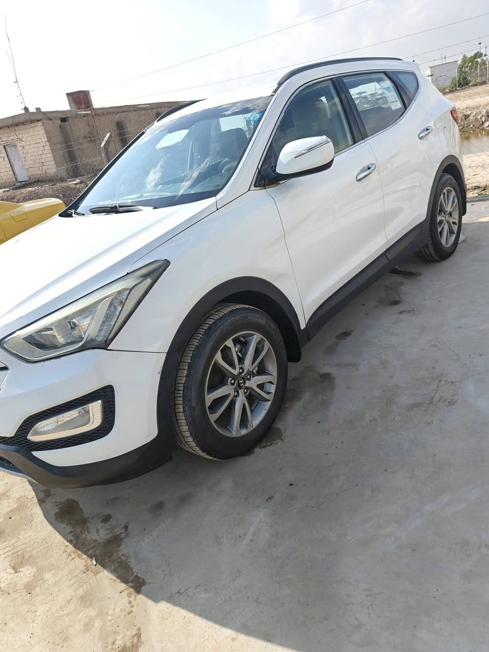 سلام عليكم. سنتافيا. موديل 2014 خليجيه كفاله عامه. سياره جاهزه من كير محرك. تبريد تخم تاير.  سنويه لل30. رقمه مثنى 
مكان سياره. ذي قار. الشطره  السعر. 180 وبيه مجال.  تواصل واتساب ***********   سونار. سياره. بلمنشور.
