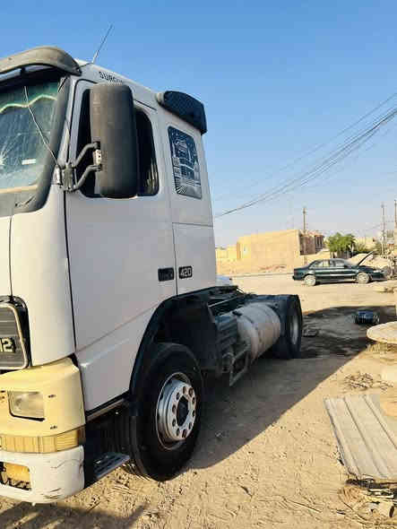 ‏سلام عليكم فولفو موديل 97 حجم 420 الرقم صلاح الدين  صدامي بدون إضبارة مكينه مجفتة كير مبدل اكسن وشاصي شرط  تيارات الكدام بالكارتون والورة نص عمر صدر وبريك زين جديد السعر 65وبي مجال اتصل بالرقم ‭0777 419 6312‬
