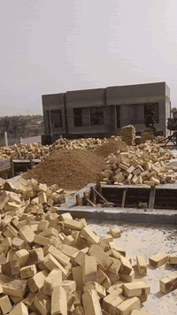 ونج تصعيد وتنزيل كافة مواد البناء باسعار مناسبه اتصل وبخدمتك داخل الحله***********
