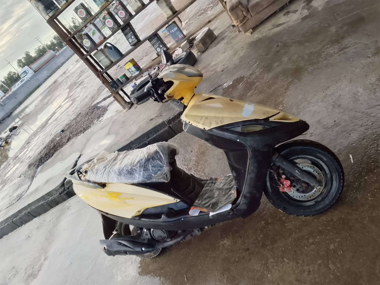 السلام عليكم للبيع دراجه ماكس 140 محرك خار من الله نضيفه شغله يردله بس باتري اورق منفيس ملته كمله اورقه مكاني مقابل منشاه نصر ***********بيع أو مروس
