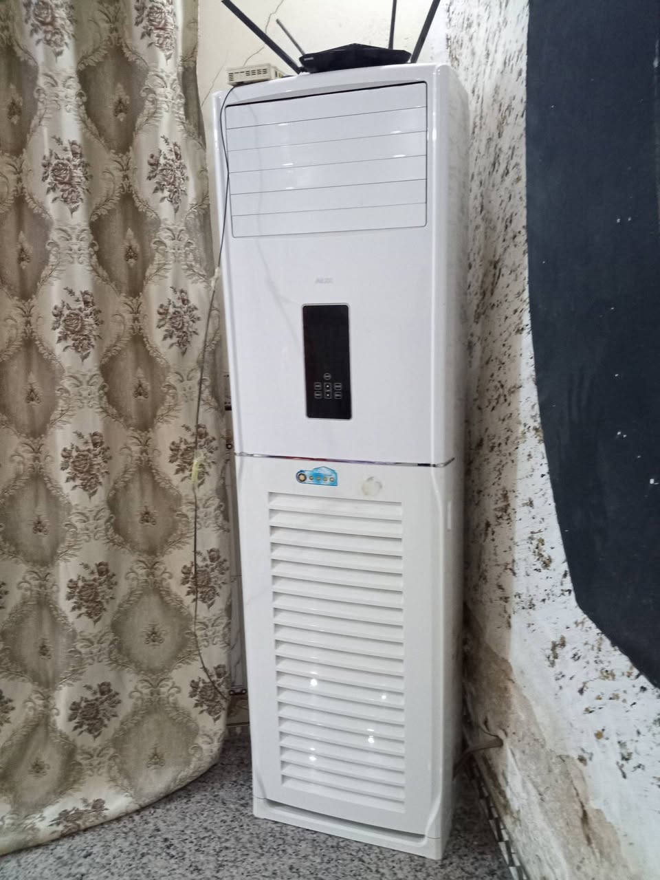 السلام عليكم سبلت 2طن للبيع بي ليك شغال 
السعر 400
للاستفسار خاص


**إذا كنت صاحب هذا الإعلان وتريد حذفه لأي سبب، رجاءا أرسل رسالة إلى الدعم الفني**