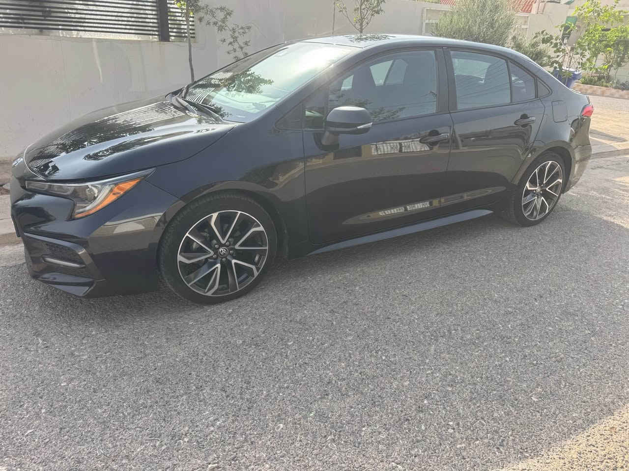 كرولا ٢٠٢٠ SE 
رقم هه ولير 
٧٨ ميل رويشتووه 
٢ قطعة بوياغ ده رگا و جاملغ 
*********** أربيل, العراق
