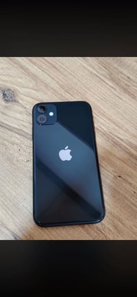وبركاته iPhone 11 عادي   الجهاز نظيف   شرق اوسط شريحتين   ذاكرة/128  ب...