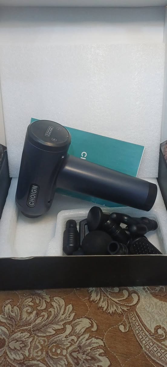 مسدس تدليك للعضلات ويستخدم لتخفيف آلام العضلات وتنشيط الدورة الدموية..
النوع: مسدس تدليك محمول وعميق للعضلات.

المميزات: يأتي مع رؤوس متعددة قابلة للتبديل لاستهداف مناطق مختلفة من الجسم.

الاستخدام: يساعد في الاسترخاء وتجديد نشاط الجسم المتعب.


**إذا كنت صاحب هذا الإعلان وتريد حذفه لأي سبب، رجاءا أرسل رسالة إلى الدعم الفني**