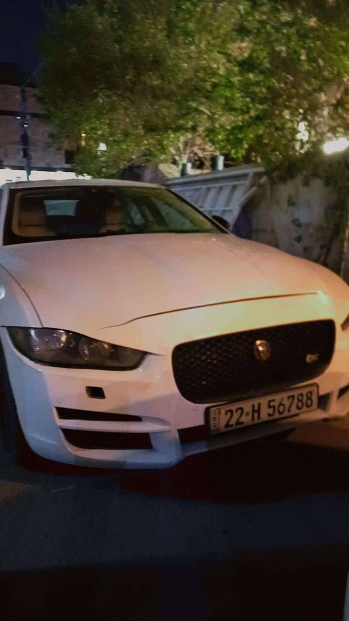 سيارة جاكوار XE 
الون ابيض  
الموديل 2017 
المحركات 
4سلندر 
الكير ماوس اوتوماتيك 
الداخل جلد بيجي 
شاشه وسط التحكم بالمقود 
فخمة ورياضيه بنفس الوقت 
للاستفسار والتفاصيل اكثر اتصلوا ع الهاتف 
(***********)
