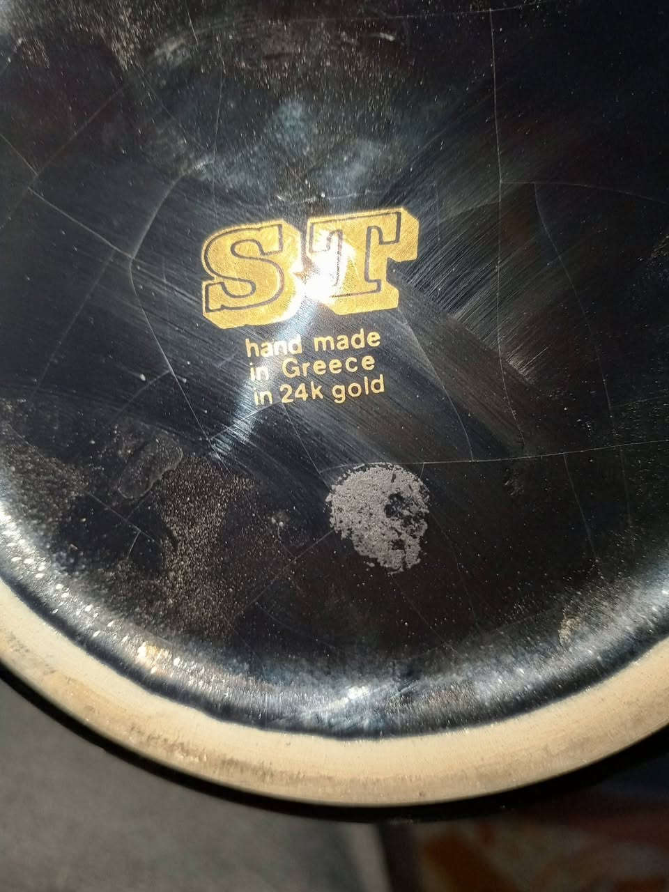 سيت اغريقي ثلاث قطع بحالة ممتازة طلاء ذهب 24 مختومة جميع القطع السعر 250الف مكاني السيدية ***********
