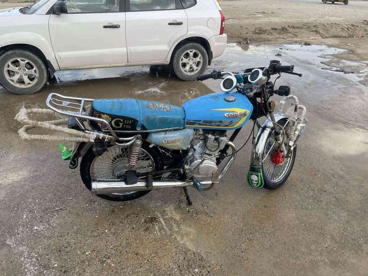 سلام عليكم تايكر للبيع موديل 24 أوراق موجوده دراجه يردله ترتيبات قليله سعر 600 بيها مجال مكان بعقوبة بهرز متواجد خاص


**إذا كنت صاحب هذا الإعلان وتريد حذفه لأي سبب، رجاءا أرسل رسالة إلى الدعم الفني**