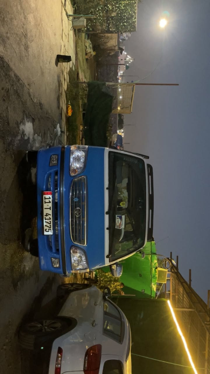 سلام عليكم شباب سياره جنبي شرطيه مديل ١٥سياره جديده السياره بيه صبغ مكان الواقيات فقط وهذه الشخط موضح بل فيديو مكينه كير اكسل صدر تخم تاير تخم ويل كله جديد مكينه قبل أسبوعين فتحته وكله جديد نفض السعر ٨٠وبيهة مجال العنوان بغداد الدوره ***********
