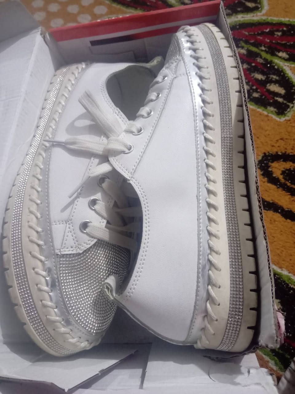 احذيه للبيع اكو جديد ومستخدم القياس 40/42/38العنوان حي العسكري قرب جامع ال عمران السعر ان شاء الله مانختلف اني وياكم


**إذا كنت صاحب هذا الإعلان وتريد حذفه لأي سبب، رجاءا أرسل رسالة إلى الدعم الفني**