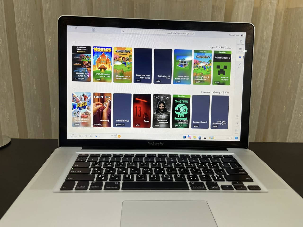 ✅ المواصفات:

* Windows 11
* RAM 8GB
* SSD سريع
* شاشة Retina HD
* كيبورد مضيء
* بطارية جيدة
* كاميرا HD
* صوت نقي
* Wi-Fi وBluetooth
* تصميم ألمنيوم خفيف وأنيق

🔥 المميزات:
سريع جداً بالتشغيل، مناسب للدراسة والشغل والتصفح وتشغيل عدة برامج بسلاسة، مع شكل راقي وهيبة الماك بي تطبيقات التواصل وتصاميم وبرامج الخلفيه ويا شاحنه وماوس وحقيبه 

📌 الجهاز جاهز وما يحتاج أي مصاريف
💰 السعر ٢٠٠
📩 للاستفسار راسلني ***********
