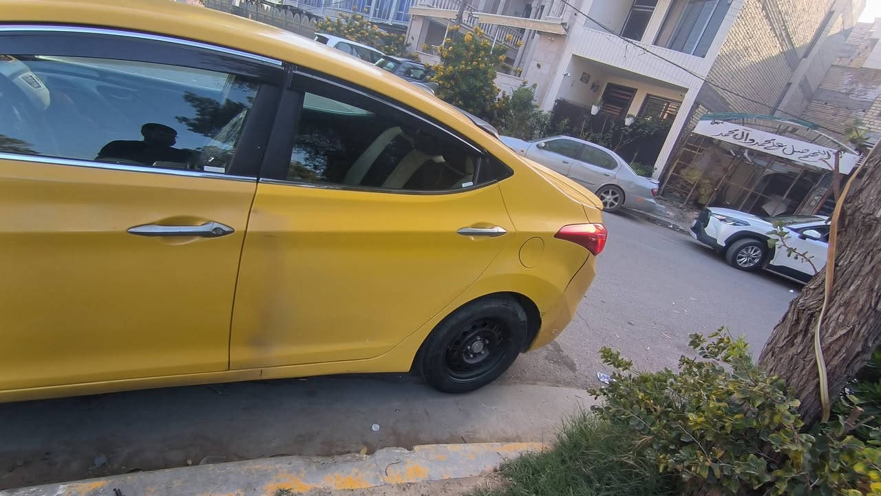 سلام عليكم اقرأ المنشور كامل واتصل وتدلل
النترا ٢٠١٣ للبيع وارد امريكي حادثها بنيد مبدل وشاصي مضروب شوية الايمن وضربة بالعراق بسيطة بالباب مال سايق 
سنوية بسمي ساقطة من جم يوم مصفرة غرامات هيئة عليها شهرين او اكثر علية 
محرك كير لا تبخير ولا تنقيص ولا طبة كير ولا تأخير ولا اي شي
تبريد شغال ثلج صدرها بي صوت مرات طبة مبينة لو بالدبل
كهربائيات كلها شغالة تايرات خير من الله 
كشرها محتاج ترتيب مثل ما بالصور مبين كله
هزة ورقم جديدات بيع فقط ومكاتبة مرورية فقط شرط التحويل 
سعرها قفل ب٧٥ مكاني بغداد الوزيرية 
رقمي ***********
