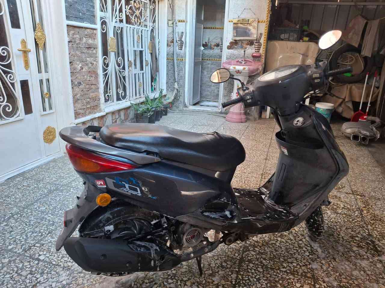 سلام عليكم دراجه بريز بغبغاء رمبه جديده تايرات جدد العنوان الشعب شارع الصحه ***********
