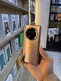 هونر X9c • رَم ١٢+١٢ • ٢٥٦