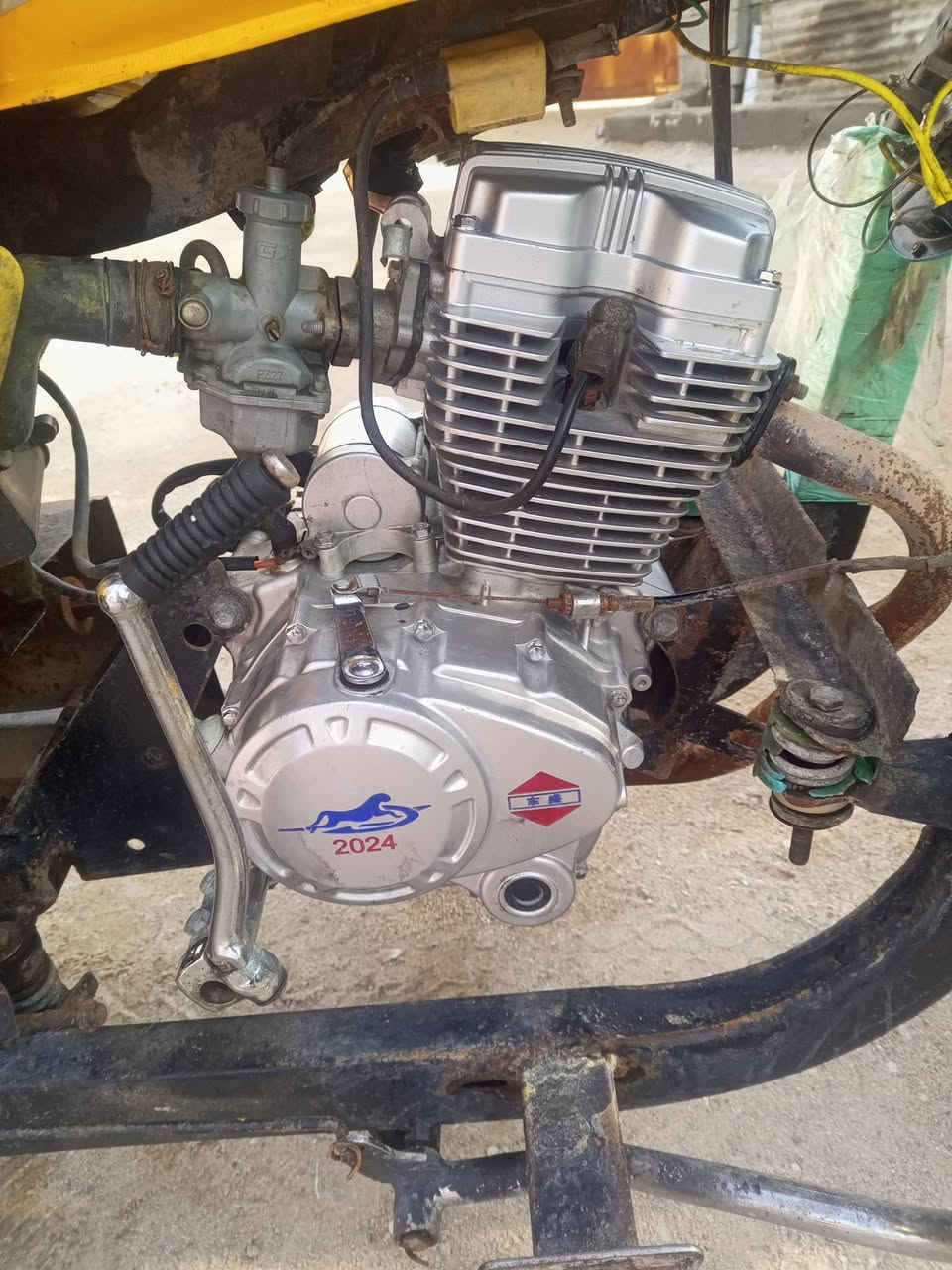 السلام عليكم ستوته للبيع اوراق 18 مكينه جمره24اكسن جمره هم 24 كهربإيات شقاله عامه الشاصي مكفول من الفطر للستفسار ***********اتصال فقط
