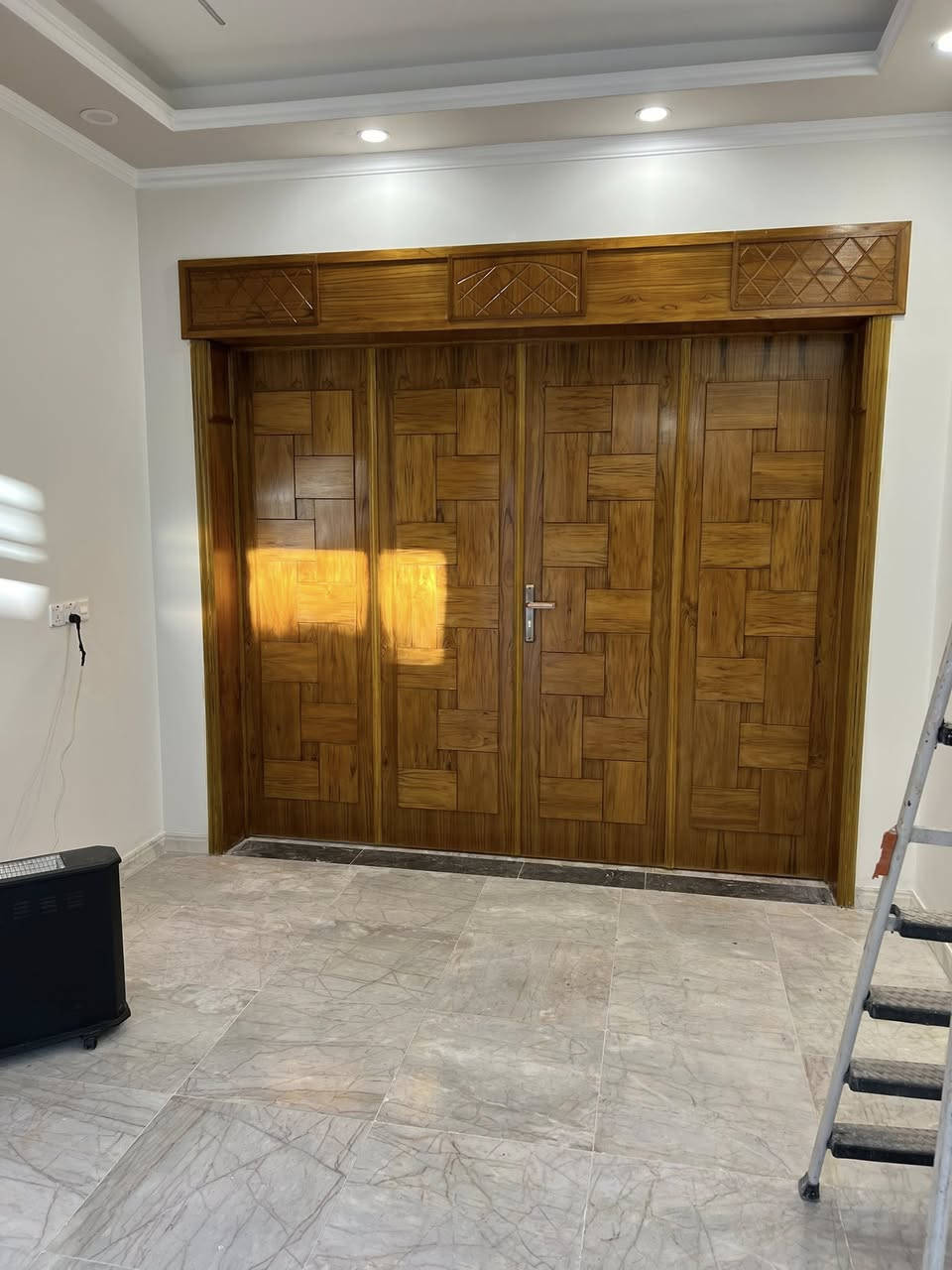 بيت للبيع فول بناء ٢٠٢٥ يحتوي ٤ نومً٤ حمام استقبال حولي مطبخ الشعله شارع ابو طياره ***********
