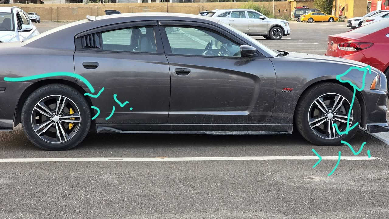 دوج تشارجر ٢٠١٤ للبيع
مواصفات كندية
- R/T  5.7 
- فورويل مفصول
-ماشيك 108 الف ميل
- حادث بسيط جاملغ خلفي +قطعتين بارد صغيرة
-  بجم كبس بدون حادث 
- سيارة نظيفة استخدام شخصي ما مشتغلة على الخط ابد ولا داخلة سباق او رالي ومن هاي الاشياء
- سيارة اصولية رقم انكليزي بغداد جديد سنوية 2031 بسمي 
- وبيها هواي مواصفات السعر المطلوب ١٦٥ورقة 
- مكان السيارة بغداد 
-الاتصال واتساب ***********
