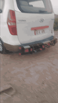 سلام عليكم اخوان استاركسمديل ١٢  محورة مسكر سبلاين سبعه مكفوله عامه عدا ربع الجاملغ الخلفي بيه صبع رقم ميسان انكليزي بسمي مصفرة هيىه وغرامات تبريد حداديه طخم تاير سيارة جاهزة استخدام شخصي بالبيت العنوان ميسان مركز السعر ١٥٥ اتصال ***********
