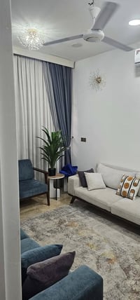 للبيع ٧٥ متر واجهة ٥ نزال ١٥ طابو صرف يحتوي على صالة مطبخ مناور صحيات ...