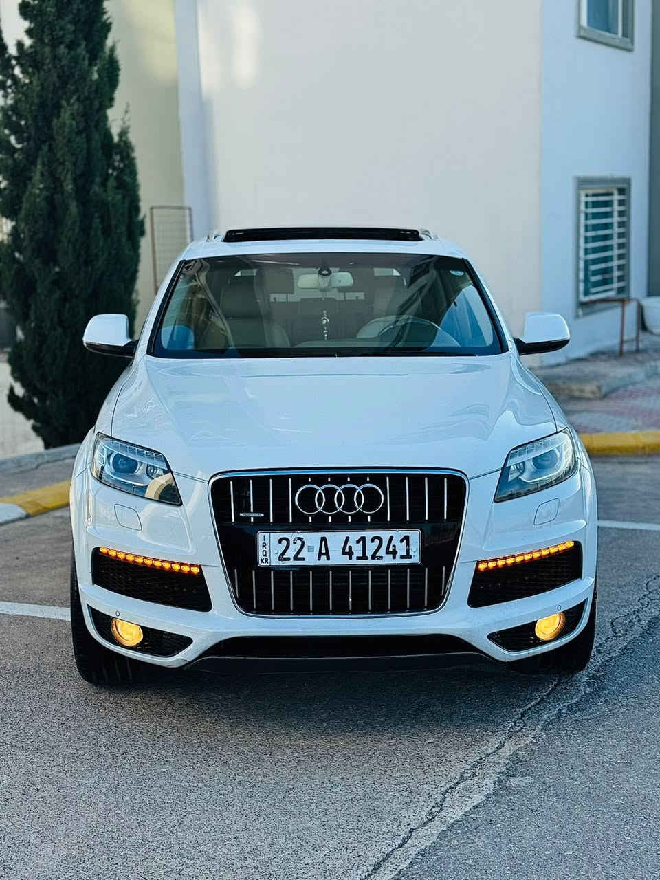 بسم الله الرحمن الرحيم
▫️ئاودى Q7 S-line Quattro 2013 فول مواصفات ١/١
مواصفات خليجي وكالة شريكة سردار ضمان دولي
-----------------------------------------
مكان🌆: سليمانى                سعر💵: 132$
هاتف☎️: *********** /// *********** 
-----------------------------------------
محرك سته سلندر V6 3.0L سوپه ر چارچ محرك بنزين
گير و محرك بشرط مامفتوح
بدون سوت و دغان و صرف  خلل بشرط فحص
ماشية 82 الف حقيقى
-----------------------------------------
▫️سيارة حيل حيلوة جديد ماشالله
(( بيها نص صندوق مصبوغ )) بدون دواخل و بدون أيرباگ
سيارة كل على وضع بيلادي
----------------------------------------
▫️مواصفات
{ بصمة - پانوراما - رادار - داخل بيجي - صندوق شفت - ٣ پردة - ماوس - ٧ راكب - كشنات تتفيئة و تبريد - كشنات جلد - كشن و ستيرن كهربا و خزن - سيدي بوكس - تبريد مركزي - كاميرا - حساس خلفي و امامي - لايت ليد - ڤوليوم - تحديد سورعه - وبعد )
------------------------------------------
اربع تايرات و ويل بيلادي جديد
سنوي و رقم و هه زة كل جديد
ته حويل غه رامة بشرط سنوي بأسمي
سيارة شرط بدون اى نواقص گير و محرك و حدادي و كاهرباى كل بشرط
-------------------------------------------
