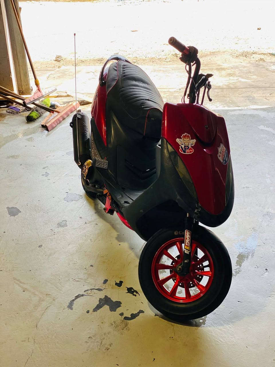 ماكس بوشه 55 كلجات رياضي دراجه صاروخ متعوب عليه نضيفه وين ماتريد تروح بيه روح السعر 350 بيه مجال متوازي ع بيعته سبب ضرف


**إذا كنت صاحب هذا الإعلان وتريد حذفه لأي سبب، رجاءا أرسل رسالة إلى الدعم الفني**