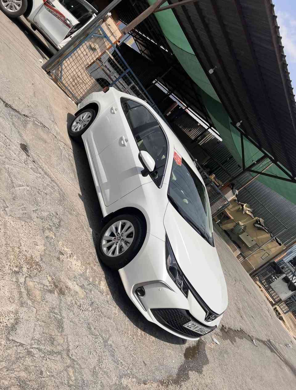 السلام عليكم 
كورلا 2024 لون ابيض وارد خليجي كفالة عامة من كلشي شركة جيهان ماشية 22 الف فقط محرك 1.8 سيارة جديدة للاخير رقم اربيل تحويل او وكالة
مواصفات
بصمة تشغيل
شاشة اصلية
كامرة دوارة
شاشة اعطال ومعلومات القيادة 
3 وضعيات قيادة 
تبريد قطعتين
كيجات متغيرة
تبريد بيانو
حساسات امامي خلفي
 3 منافذ شحن 
مري جانبية شفط
تحكم ستيرن
 لد نهاري
5 ويل كب
 بصمة عدد 2
السيارة مغلفة دعامية امامية وخلفية PPF

السعر 187$ وبيها شي بسيط 
مكاني بغداد علي الصالح

للاستفسار 
واتساب ***********
***********
