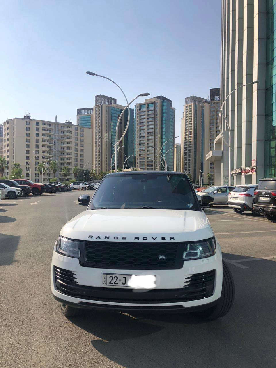 🔥 للبيع رنج روفر فوغ Autobiography 2014 خليجي – شركة سردار تحديث كامل 2021 داخلي وخارجي 🔥🔥

أعلى فئة – فل كامل بدون أي نقص – داخل أحمر ملكي – سيارة فخامة وهيبة ومحدثة شكل جديد 👌

✅ المعلومات الأساسية:

 • موديل: 2014
 • وارد: خليجي
 • الفئة: Autobiography (أعلى فئة بالرنج)
 • تحديث شكل 2021 كامل (خارجي + داخلي)
 • محرك V8 قوي جداً
 • ناقل حركة أوتوماتيك 8 سرعات
 • دفع رباعي دائم 4×4
 • شاصي ألمنيوم خفيف الوزن
 • نظام Terrain Response بعدة أنماط قيادة
 • نظام تعليق هوائي إلكتروني متكيف

💎 التحديث 2021 يشمل:

 • صدام أمامي وخلفي 2021
 • شبك أمامي جديد
 • ليتات أمامية LED شكل حديث
 • ليتات خلفية موديل 2021
 • رنات سبورت قياس كبير شكل 2021
 • تحديث شاشة وسطية حديثة
 • تحديث ديكورات داخلية
 • شعار وملحقات شكل جديد

✨ المواصفات الخارجية:

 • سقف بانوراما كهربائي
 • باب خلفي كهربائي علوي وسفلي
 • فتح الشنطة بحركة القدم
 • كاميرات 360 درجة محيطية
 • حساسات أمامي + خلفي + جانبي
 • نظام ركن أوتوماتيكي
 • مرايا كهرباء + تسخين + طي كهربائي
 • زجاج دبل عازل للصوت
 • زجاج خلفي خصوصي
 • إنارة ترحيبية أرضية
 • أضوية LED نهارية
 • نظام غسيل مصابيح أمامية

🛋️ المواصفات الداخلية (داخل أحمر فاخر):

 • جلد طبيعي فاخر بالكامل (أحمر)
 • سقف داخلي أسود فخم
 • تطعيمات خشب طبيعي / ألمنيوم
 • مقاعد أمامية كهرباء 20+ وضعية
 • مقاعد خلفية كهربائية
 • تبريد + تسخين جميع المقاعد
 • خاصية المساج
 • ذاكرة حفظ وضعية المقاعد
 • تحكم كهربائي بالمقود
 • تكييف رباعي المناطق مستقل
 • ثلاجة وسطية
 • ستائر خلفية كهربائية
 • إضاءة داخلية محيطية متعددة الألوان
 • دواسات ألمنيوم رياضية

🎵 التكنولوجيا والأنظمة:

 • شاشة لمس كبيرة محدثة
 • عدادات ديجيتال
 • نظام ملاحة أصلي
 • نظام صوت Meridian Surround
 • بلوتوث + USB + AUX
 • تحكم كامل من المقود
 • مثبت سرعة عادي + راداري
 • شاشة عرض معلومات أمام السائق
 • Head-Up Display
 • تشغيل بصمة (Start/Stop)
 • دخول ذكي بدون مفتاح
 • نظام أوامر صوتية

🛡️ أنظمة الأمان المتقدمة:

 • ABS
 • ESP
 • نظام مانع الانزلاق
 • نظام مانع الانقلاب
 • وسائد هوائية متعددة
 • مراقبة النقطة العمياء
 • تحذير مغادرة المسار
 • تنبيه تصادم أمامي
 • مساعد نزول منحدرات
 • مراقبة ضغط الإطارات
 • نظام تثبيت السيارة على المرتفعات

📌 السيارة نظيفة جداً – استخدام شخصي – جاهزة للفحص بأي مكان
📍 الموقع: (أربيل )
📞 التواصل: (***********)
💰 قابل للتفاوض للجادين فقط

🔥 سيارة فخمة ومميزة جداً وتنافس موديلات 2020–2021 بالشكل والمواصفات. أربيل, العراق
