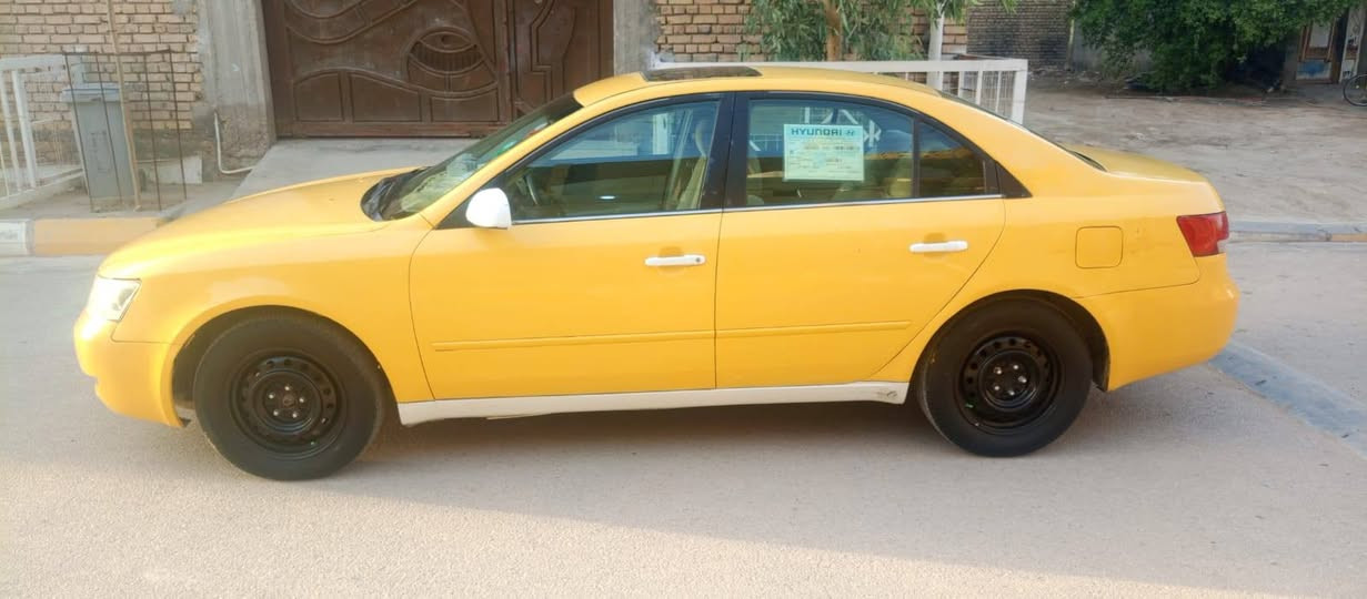 السلام عليكم
سوناتا تكسي 2008 
ادوات ادوات
ارقام و سنويه الماني
كصة جنطة 
مكينه گير حداديه بالكارتون 
تخم تاير جديد
فتحه سقف
شاشه كبيرة 
كامرة
كهربائيات جاهزه 
دواخل بيجي
تبريد ثلج 
العنوان : الناصريه 
السعر : 37$
مكلف بالنشر 
للتواصل : ***********
