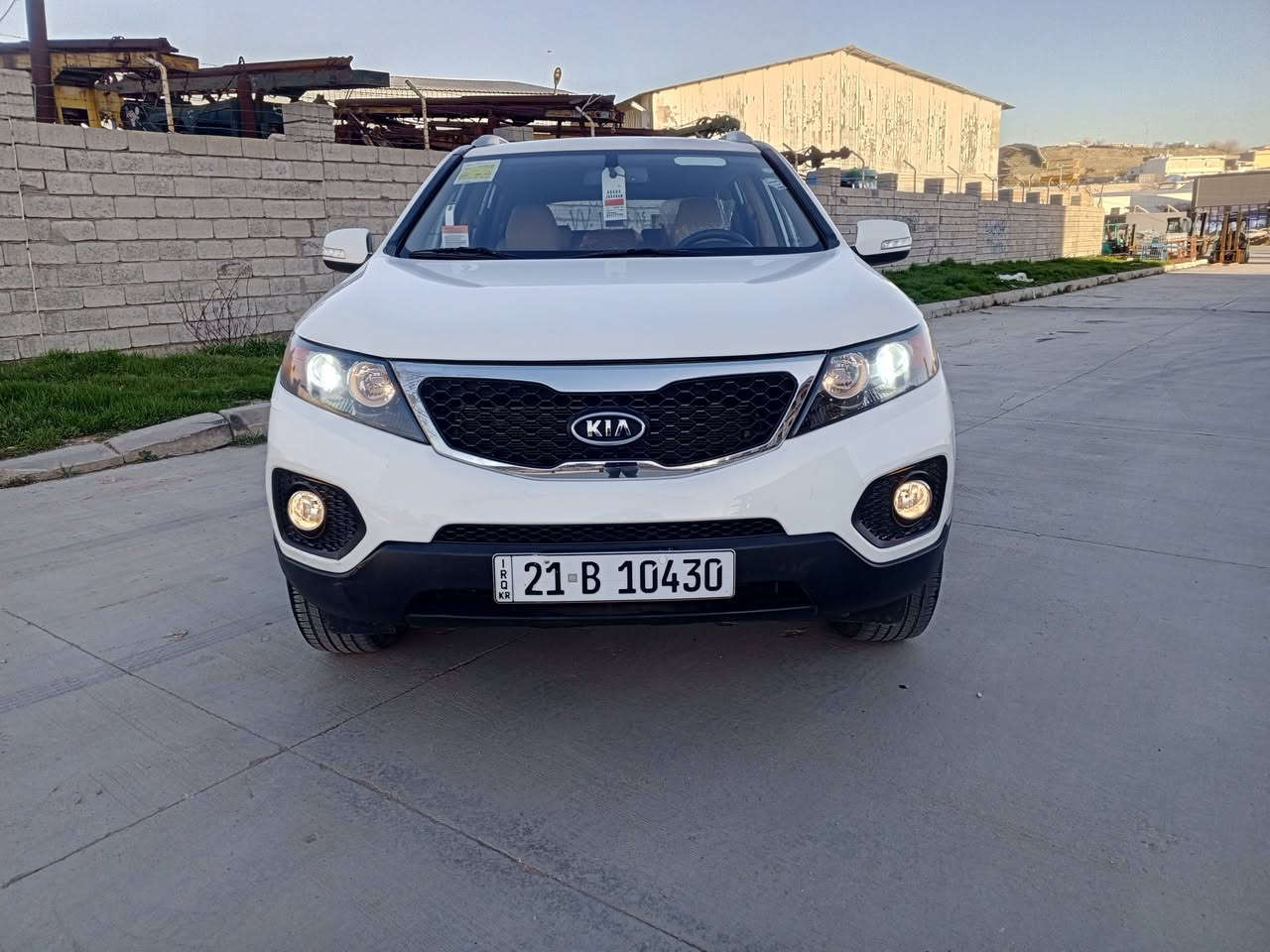 السلام عليكم للبيع كيا سورنتو2013خليجي كفاله عامه لابارد ولا صبغ حتى دعاميات بلاديه جديده لوك ماشيه 90الف حقيقي وعل ايد وحده من لشركه مواصفات فول عدا لبانوراما بصمه ابواب وتشغيل يدات نيكل امرايات شفط حساس خلفي دواخل ليدات ويل كروم داخل بيجي تحكمات ستيرن بلوتوث لايت زنون داخل صاج تبريد لمس منفصل مواصفاته كلش حلوه 7راكب 3قطع تبريد محرك 2400دوش كير محرك تبريد كله بشرط مامفتوح عل وضع لشركه صدر امامي خلفي جديد تخم تايرات جديد  كتلوكات سبير عدا كله بلاد بصمات ثنين شركه سيرفس عام مسويله اي نقص مابيه بشرط هايدروليك دهن فلاتر كله جديد  تراي زيرو سياره جديده بمعنى لكلمه واحله من لصور حيل هزه سنويه ارقام كله جديد لل2029بسمي تحويل بنفس ليوم مكان السياره ب #السليمانيه السعر ب157وبيه مجال بسيط الشراي يخابر ***********
