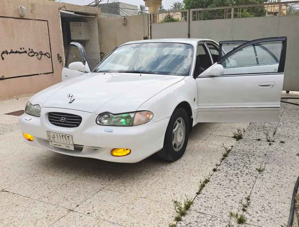 سوناتا ٣ جديده ..موديل ١٩٩٧ ...اوتو ...مصبوغه جماليه فقط ...على وضع الشركة ....
السعر 55
 موبايل ***********
متوفر وتساب
للبيع او المراوس حسب القناعه بغداد, العراق
