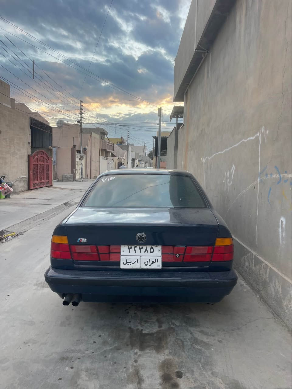 BMW 1992 
535 Ai 
اتوماتيك
گيرو مةكينة ئةروپي لوكي لةسةرة 
سةرفوبوخاري نية بي مةسرةفة 
رةقةم هةولير 9مانگة بةسةرچووة 
غةرامةشي نية لةسةر 
تةحويل  وكالة بةشةرت مكان سيارة كركووك 
سعر 55مجال 
گؤرينةوةش دةكةم بةشتيك بةدلم بيت 
*********** Singapore
