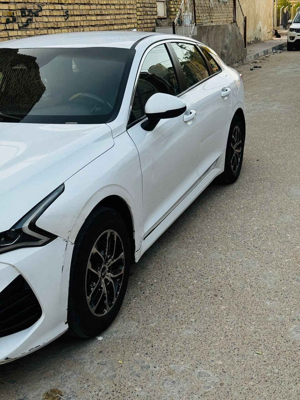 كيا K5 أمريكي معوقين مثنى ضربه بنيد وجاملغ صبغ صفحه بدون معجون اثر شخوط مكان ناصريه مركز سعر ١٢٥
***********
