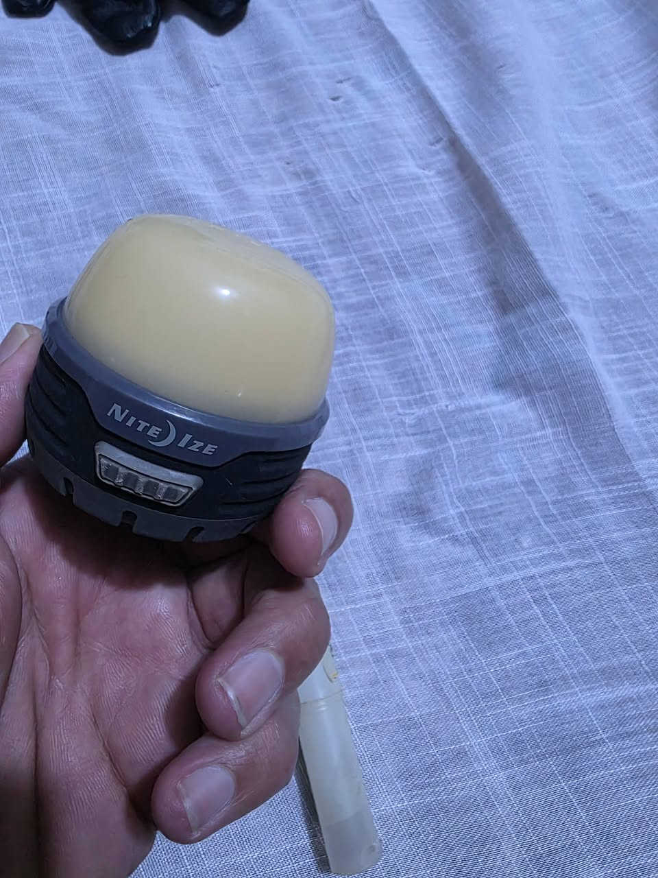 سلام عليكم شباب تجهيزات امريكي اصلي للبيع العنوان بغداد للاستفسارالرقم ***********
