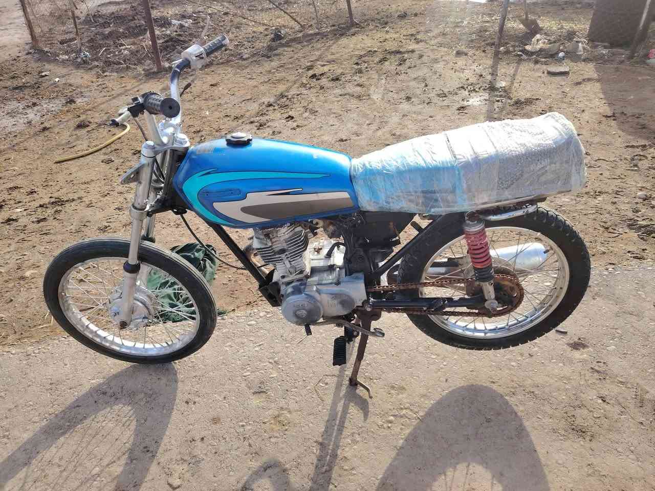 دراجه نامه اصلي بدون مكفول شاصي ومكينه من تتخين وجبن شرط ترايك اللمجر مكاني كحلائ شراي يتصل.*********** سعر 340 وبيه مجال لاشراي
