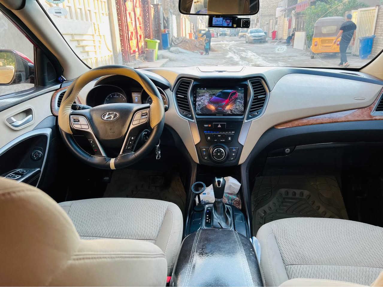 سنتافي موديل 2016 وارد امريكي اربعه سلندر الحدث وال ضرر موجود في السونار مرفوقَ تخم تاير جديد بيهة منضومة غاز السياره جهزه اي نقص مابيهة رقم اربيل موقع السياره بغدا الامين الثانيه  السعر 140 وبيهة مجال التصال على الرقم فقط واتساب الرقم *********** فقط وتساب متواجد بيع اومراوس حسب القناعه بغداد, العراق
