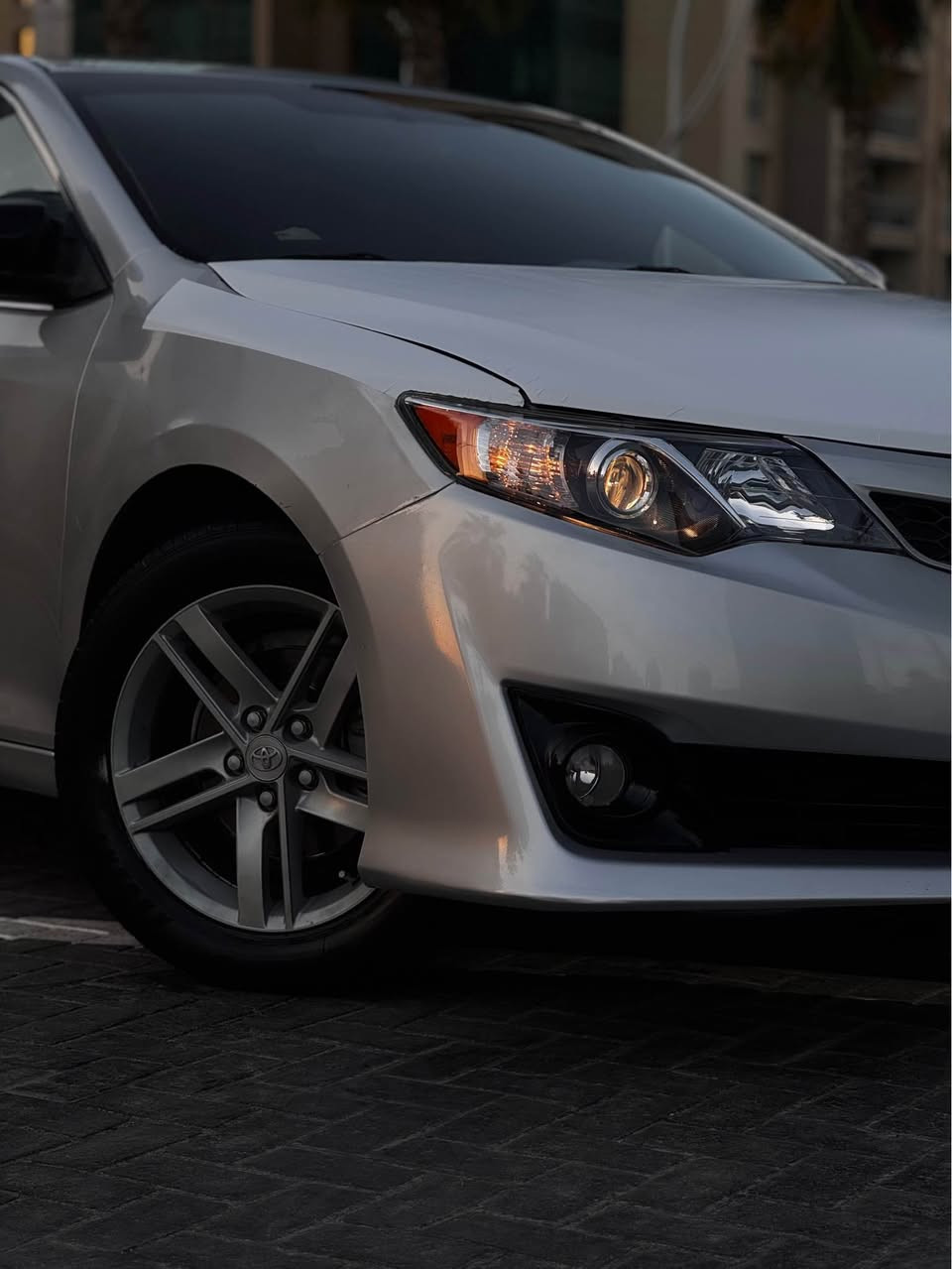 Toyota camry 2014 GL 
سيارة گير محرك شواصي بجم ورا كبس 
سيارة بيه 6 قطع ابيع حزام 
ماشية 240 الف 
علية 800$ غرامة 
خليجي شركة سردار 
سعر سيارة 99 ورقة قفل 
بيع مستعجل 
مكان اربيل 
واتساب *********** أربيل, العراق
