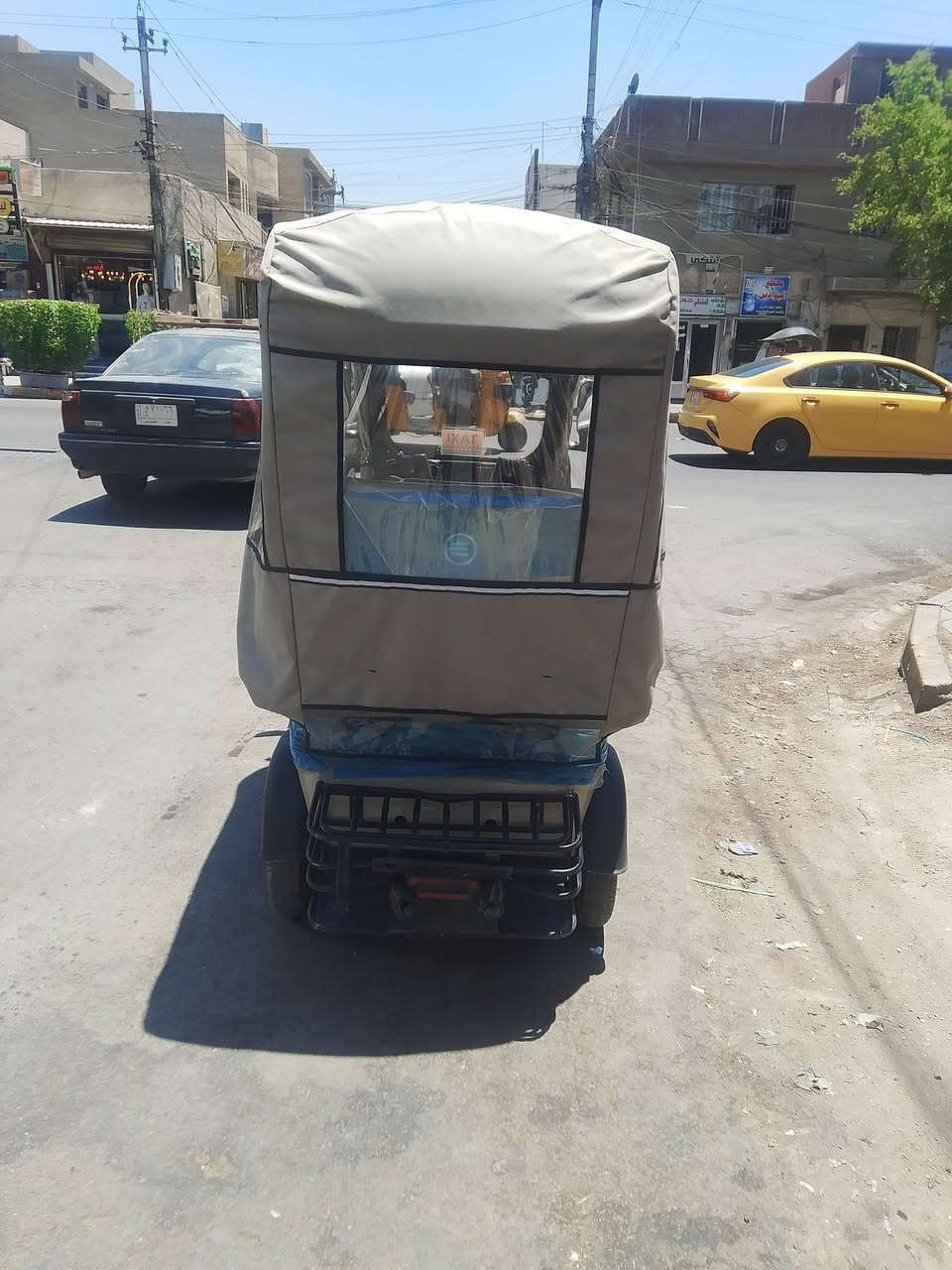 السلام عليكم تكتك شحن اوتوماتيك موديل ٢٥لبيع جديده من كلشي دبل شاشه سويج رمونت طخم تايرات وباتريات جدد السعر مليون و٢٠٠ موبايل ***********
