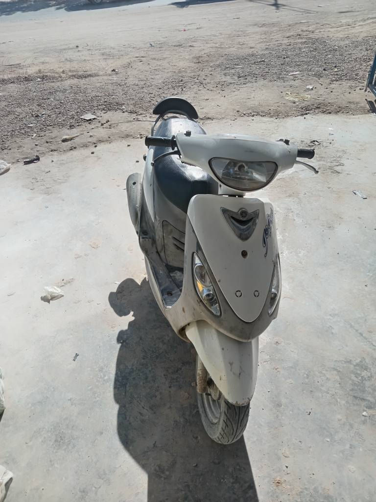 للبيع ماكس منغولي دراجه مال حاويه جديده لامفتوحه ولاشي كفرات بلادي موجودات اني مبدلهن للجماليه مكاني نجف سعر 750 اوبيها مجال *********** النجف, العراق
