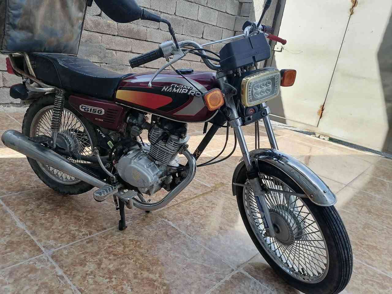 تايكر ثقيل2020 كلشي شغال شرط
ما مستخد قليل سعره ٣٠٠ بلاش

*********** العنوان قياره داخل
