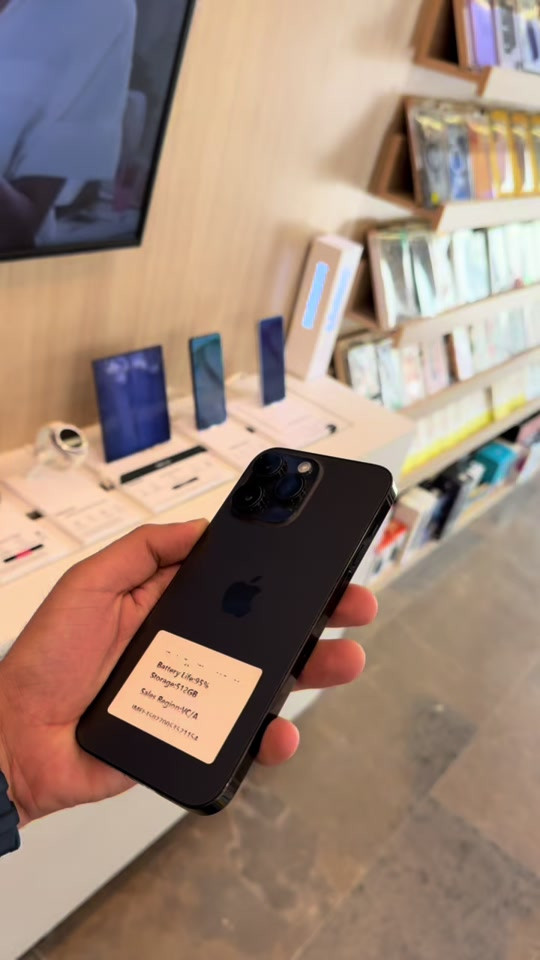 📱 iPhone 14 Pro Max ✨ مستخدم جداً نظيف ✅ ذاكرة 512GB 🔋 نسبة البطارية 95% 🛡️ الضمان الذهبي لمدة شهر كامل ♻️ استبدال واسترجاع 💰 السعر فقط : 975,000 د.ع ✨ خدمات سافا : 📱 فحص كامل للجهاز قبل الاستلام 💳 التقسيط متوفر للموظفين والمتقاعدين ولحاملي بطاقة الرافدين 🚚 توصيل متوفر لجميع محافظات العراق 📍 المنصور - 14 رمضان مقابل مطعم الساعة 📞 *********** -
