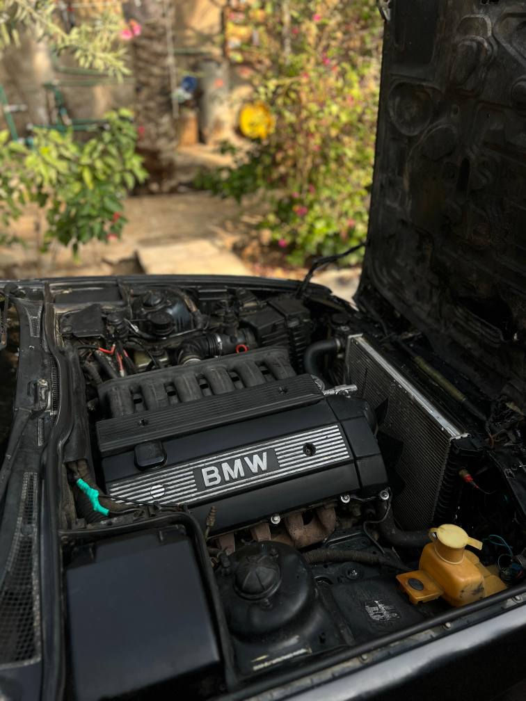 سياره BMW 525 كير عادي سياره جاهزه من كلشي مكينه كير تبريد غرفته كلش حلوه كشنات جلد وارد يابان السياره للبيع او مراوس سعره ٤٨
رقم *********** البصرة, العراق
