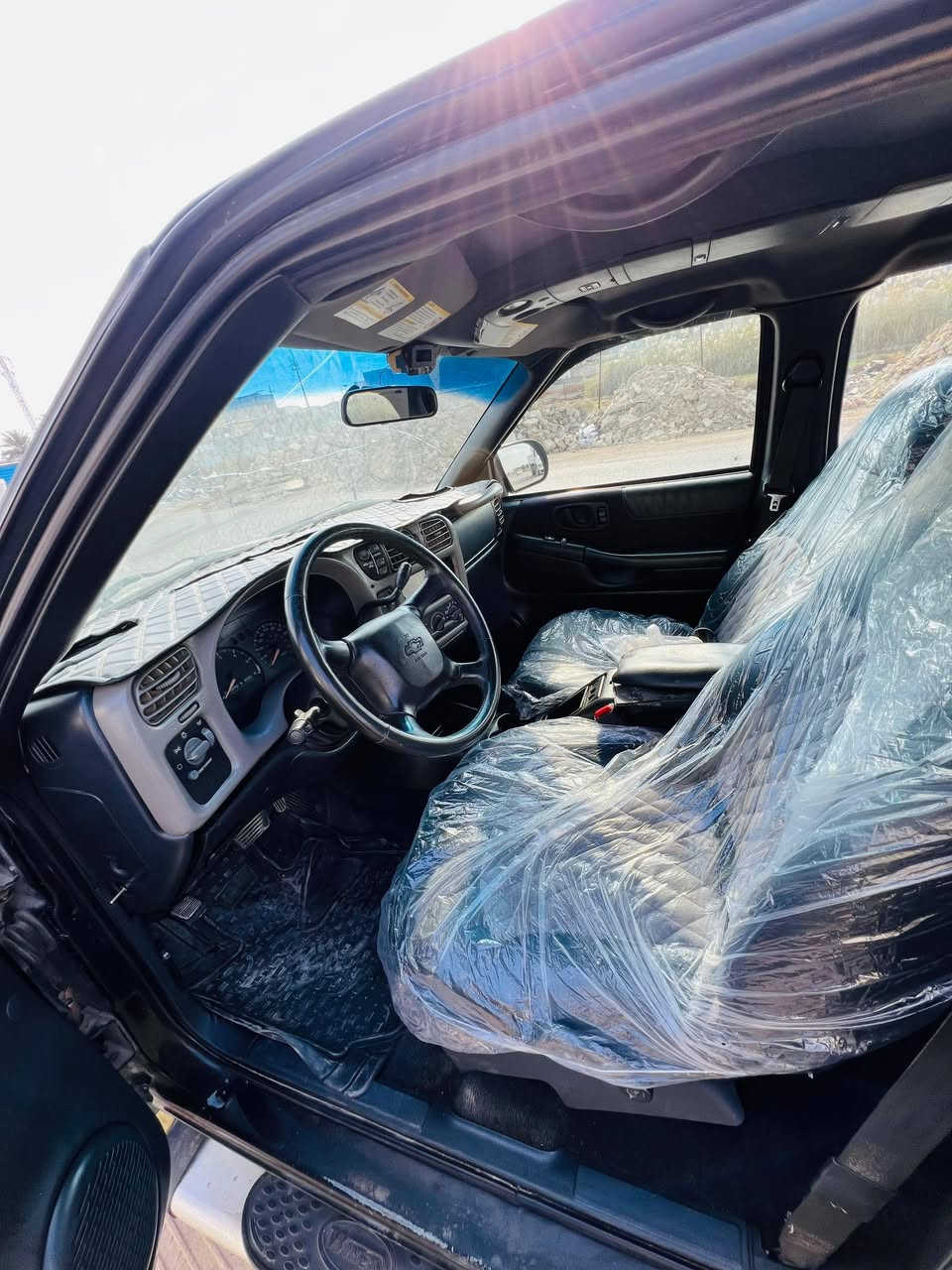 بلايزر موديل 2003 فول مواصفات LS معروفة سيارة كفالة عامة ماشية 130الف حقيقي سيارة مال بيت استخدم قليل صدر امامي خلفي جديد تخم تاير جديد تبريد وتدفئة شغالة فول سيارة 🚗 مابيها نقص ادامة عامة مسويلها حتئ منضونة بانزين جديدة سعرها 78ورقة مكان  بغداد جسر ديالئ القديم يم الزعفرانية رقم 📱 الهاتف *********** اتصال و وتساب
