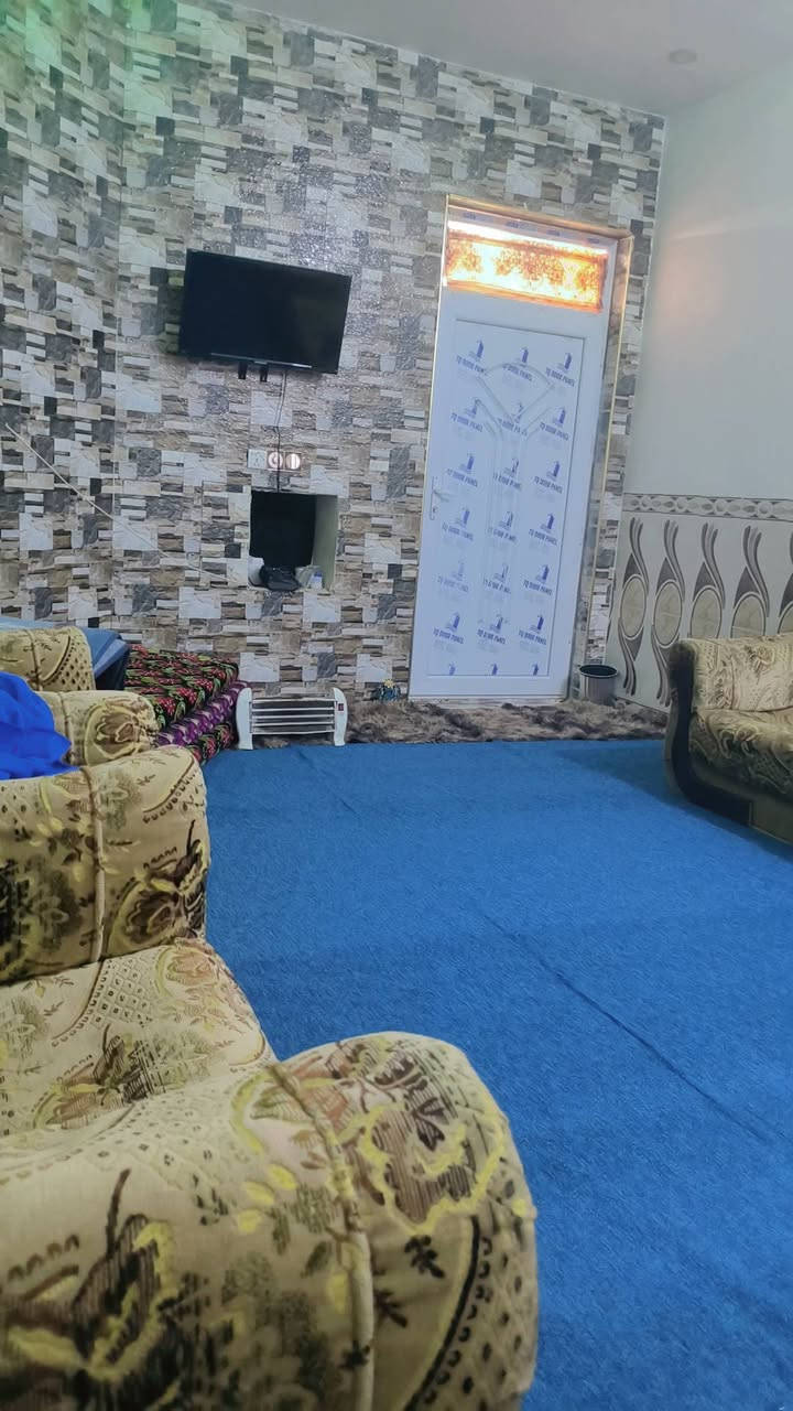 مشتمل للبيع طابق ثاني كامل من كلشي عده الطرمه المساحه 150متر طابو سند تحويل ثاني يوم البيت حديث  الشارع 15متر العنوان حيشهداء يم برج اسيه بضهر المدرسه الصينيه الجديده  الستفسار ***********
