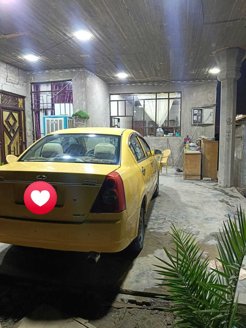 السلام عليكم
شيري A5 موديل 2011 
رقم بغداد انكليزي بسمي سنويه 2031
مصفره هيئه وغرامات 
تخم تاير جديد 
باتري جديد صدرها شويه تعبان
محرك كامري أبو الجف 2000 خير من الله لا تبخير ولا صرف
كهربايات كلها شغاله 
تبريد شغال بس غاز 
بيها بس هاي الضربه عندي وكله بدلته جديد دعاميه وجاملغات السعر (40) وبيها مجال واذا اكو مراوس حسب القناعه المكان بغداد سويب ه‍/ ***********
