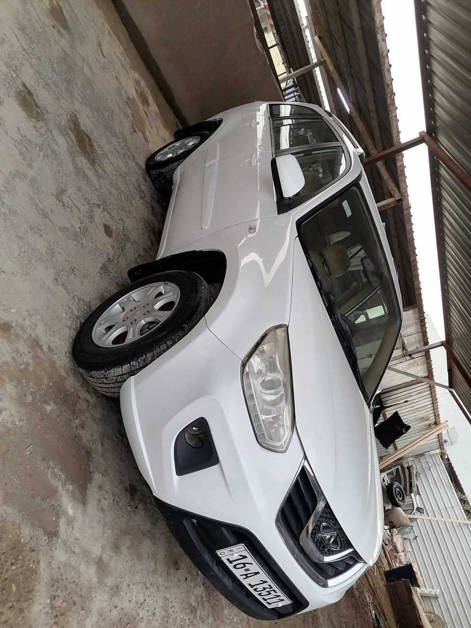 السلام عليكم ورحمة الله وبركاته سياره للبيع ومراوس سيارة جديدة جاهزه من كل شيء *********** ديوانيه رقم القادسية مشروع وطني موديل ٢٠١٣ انكليزي سنويه جديده ٢٠٢٨ سياره جديده مكفول كفاله من كلشي مكينه و كير مكفول تبريد ثلج مكفول كفاله
