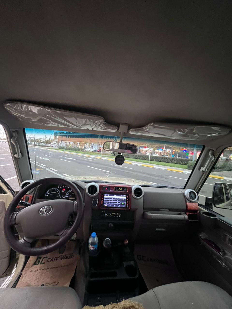 بۆفرۆشتن. ⚜️📦🇶🇦للبیع

لانکرۆزەر - میکزەمین ٢٠١٣ 
گێروو مەکینەی بەشەرت نە کراوەتەوە 
نە بۆیاخ نە ساردە کوتەی  هیچی نیە 

زۆر جوانو پاک ماوە تەوە 
١٤٤ هەزار کم ڕۆیشتوە بەشەرتی فەحس کە حەقیقیە  گەراوە نیە 
هەموو گیانەی بەشەرت 

سەنەوی هەتا ٢٠٣٠ تازەیە هەموو گیانی بەشەرت 

سعر /في التعليق يتم الرد فورا على المسنجر ✍🏻

نرخ/ لە کۆمێنت بنوسە یەکسەر وەڵام دەدەیتەوە 📮

ژمارەی خاوەنی: ***********☎️
واتساب
