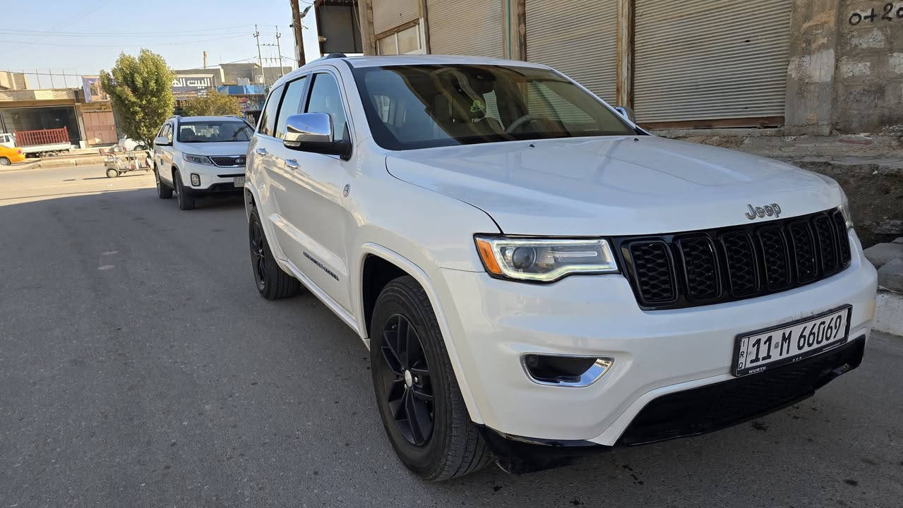 جيب اوفرلاند (2017)  .

الموديل :2017 . (وارد امريكي) 
* دفع رباعي 4x4 .
* تحذير النقطة عمياء ⚠ .
* ويل قياس 20 انج .
* سقف بانوراما . 
* شاشه كبيرة 8.4 انج . 
* نظام الخرائط (GPS) .
* نظام التعليق هوائي (جكات) . 
* ستيرن كهربائي . 
* المصابيح الأمامية زنون .
* كشافات الضباب زنون .  500 دولار شديته  
* تشغيل عن بعد .
* صندوق كهربائي .
* مقصورة الركاب من الجلد الفاخر بلون البيجي الملكي .
* حفظ وضعيات الجلوس (ميموري) . 
* المقاعد الأمامية كهربائية .
* المقاعد الأمامية تبريد وتدفئة .
* المقاعد الخلفية تدفئة .
* سستم صوت . 
* حساسات أمامية . 
* حساسات خلفية . 
* كاميرا خلفية .
* تدفئة ستيرن . .
* المرايا الجانبية قابلة للطي .
* مرايا متحسسه للضوء العالي . 
* مانع تصادم خلفي . 
* بلوتوث تلفون . 
* محدد سرعة . 
* نظام التشغيل والاطفاء الاوتوماتيكي ( Auto Start System ) .
* نظام بريك اوتماتيكي ( Auto Break System 
(رقم بغداد بسمي تحويل مباشر)
ضررها امركيه فقط دعاميه الخلفيه + جاملغ 
داخل العراق صار بيه صبغ 5 من غير اي دواخل 
سياره جديده بالخير ع الي ياخذها السعر 195
مكان السياره الفلوجه 
***********
***********
